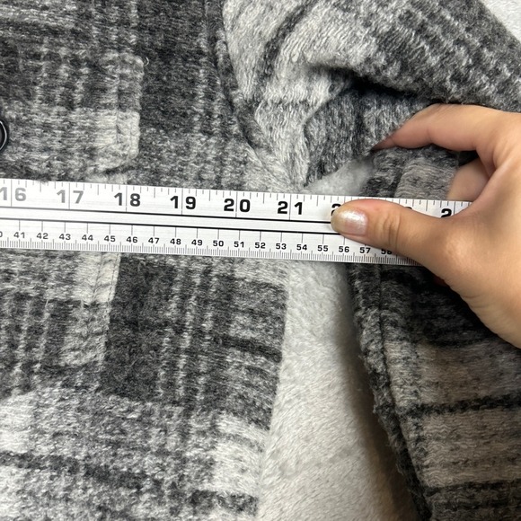 Joie Plaid Shirt Jacket Shacket S Relaxed Fit Coastal Old Money Quiet Luxury - Picture 6 of 8